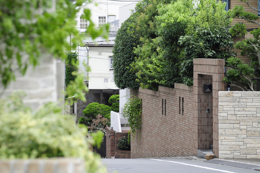 緑の多い街角